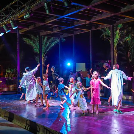 Готель Jaz Makadi Oasis Club Екстер'єр фото