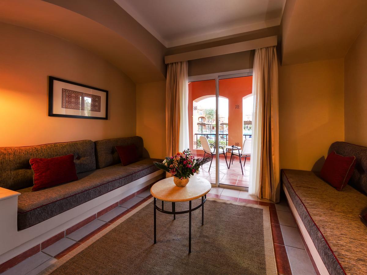 Готель Jaz Makadi Oasis Club Екстер'єр фото