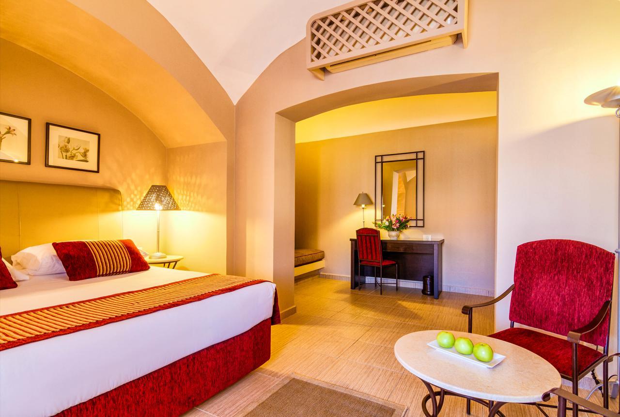 Готель Jaz Makadi Oasis Club Екстер'єр фото